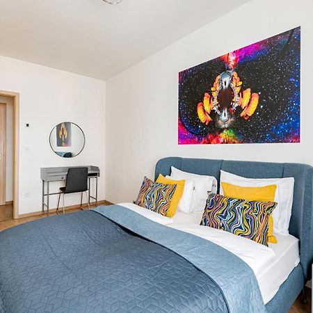Westside Garden Apartments By Urbanrent Budapest Ngoại thất bức ảnh