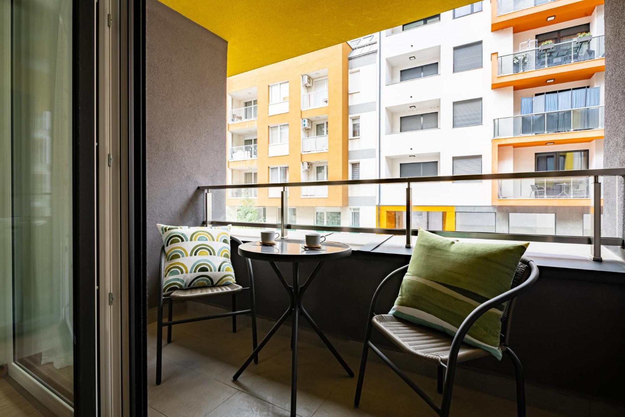 Westside Garden Apartments By Urbanrent Budapest Ngoại thất bức ảnh