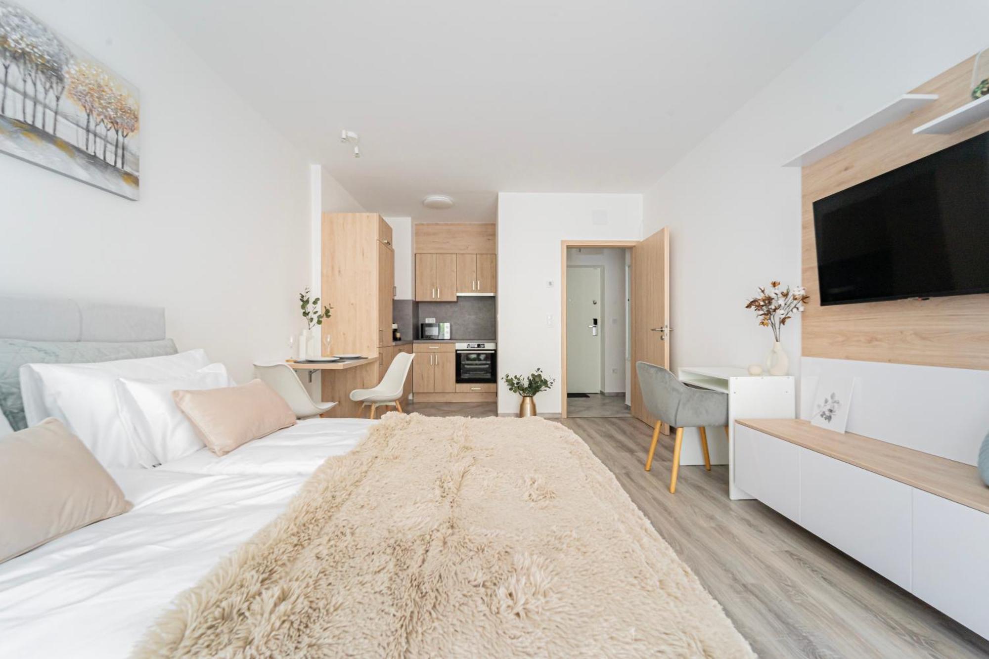 Westside Garden Apartments By Urbanrent Budapest Ngoại thất bức ảnh