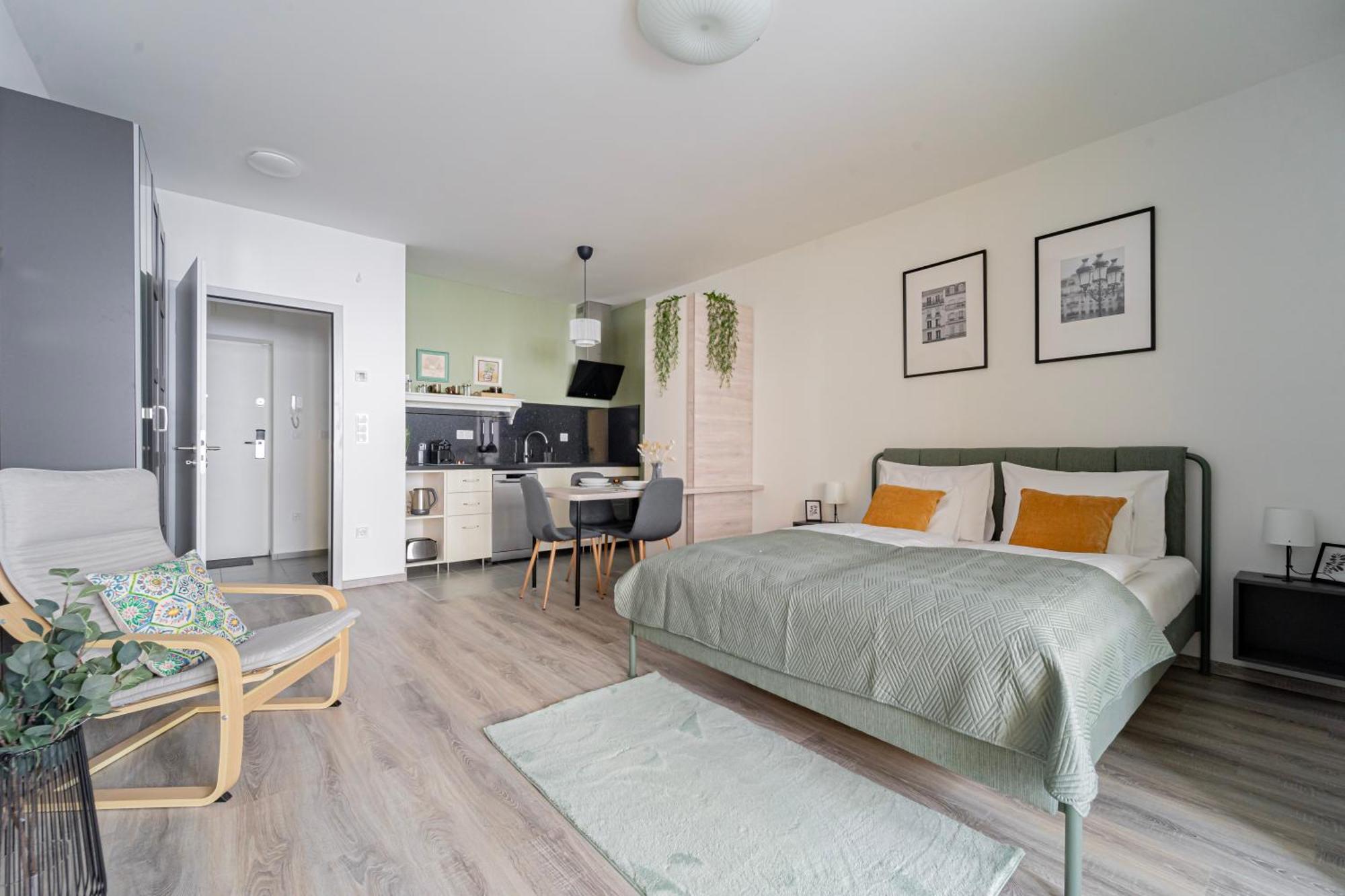 Westside Garden Apartments By Urbanrent Budapest Ngoại thất bức ảnh
