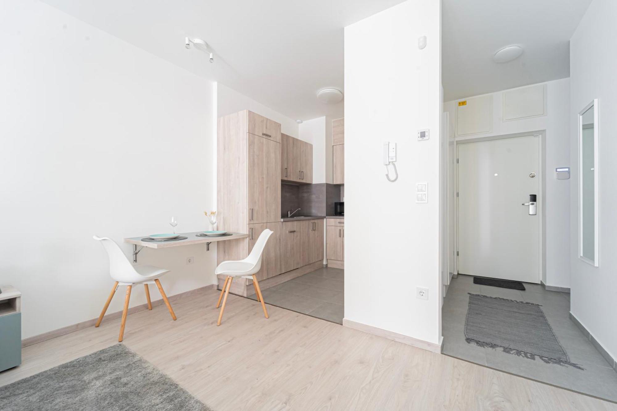 Westside Garden Apartments By Urbanrent Budapest Ngoại thất bức ảnh