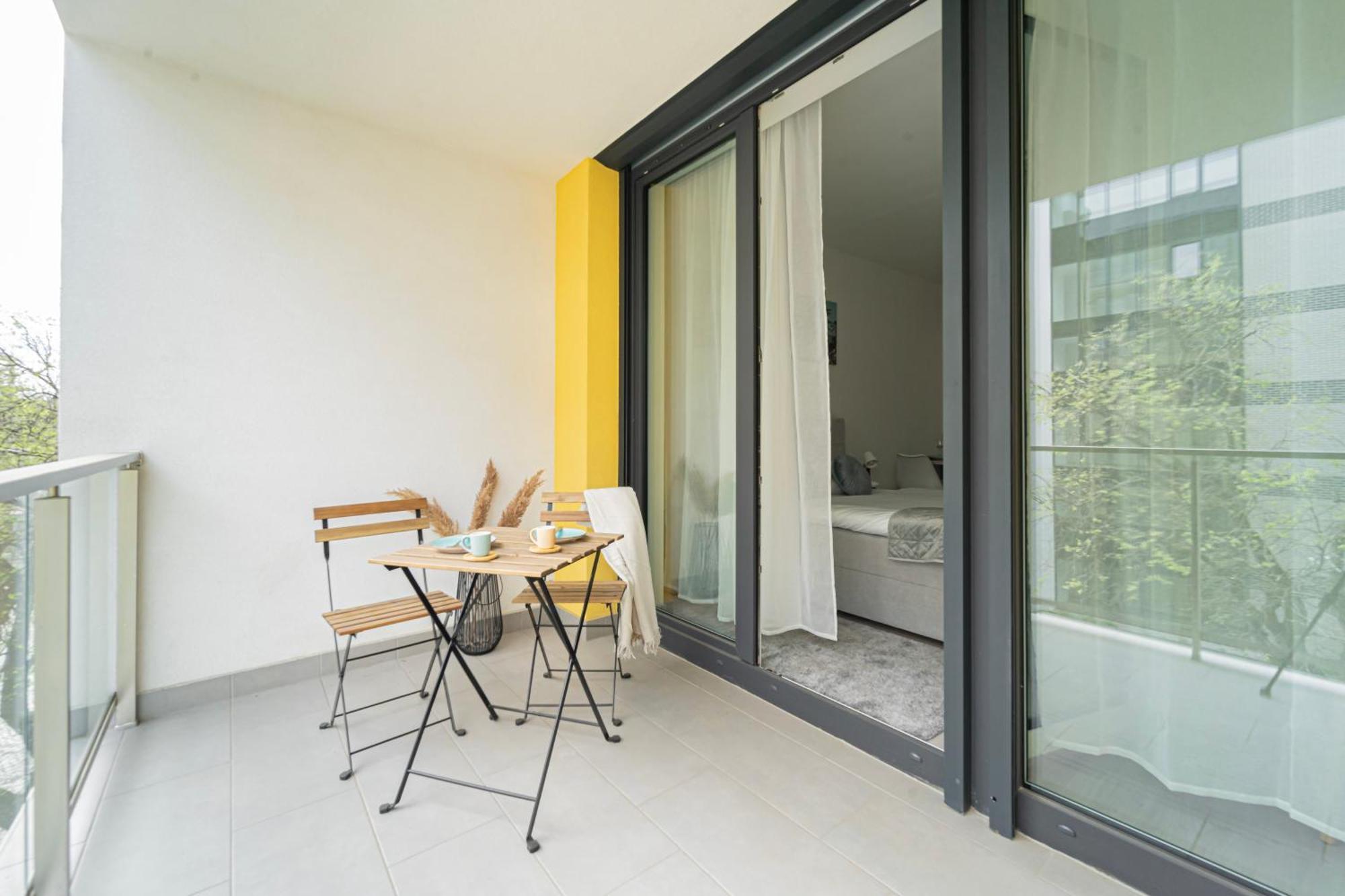 Westside Garden Apartments By Urbanrent Budapest Ngoại thất bức ảnh